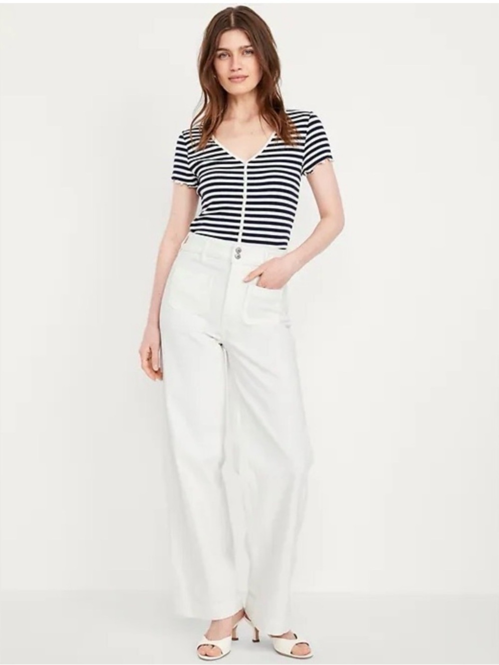 Old Navy Extra High-Waisted Sky-Hi Wide Leg Jeans White Size 10